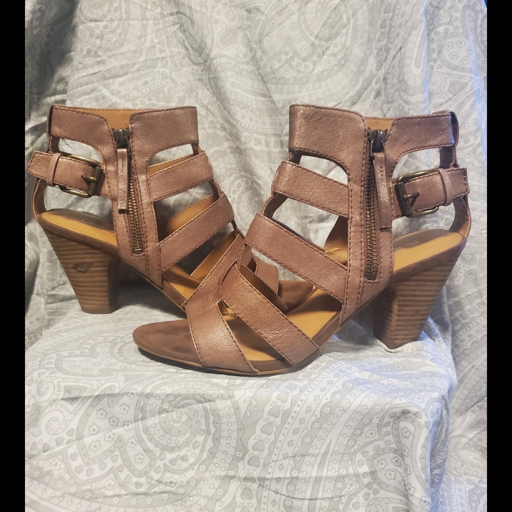 Nine West Light Brown Strappy Zip Up Heels